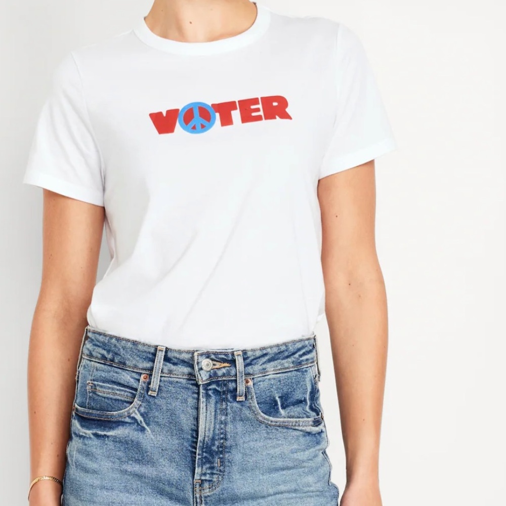 NWT Women’s Old Navy x Rock the Vote T-Shirt